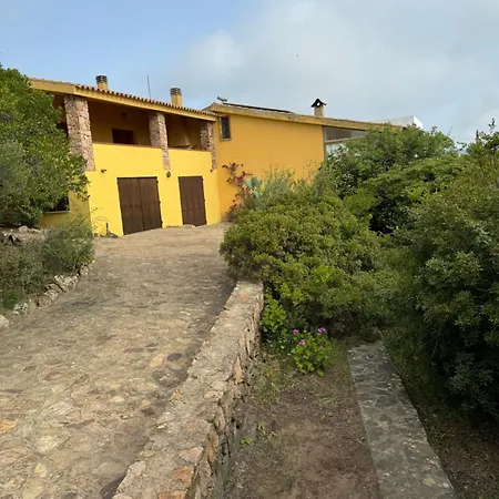 Casa Punta Ruinas بيت للعطل أولبيا